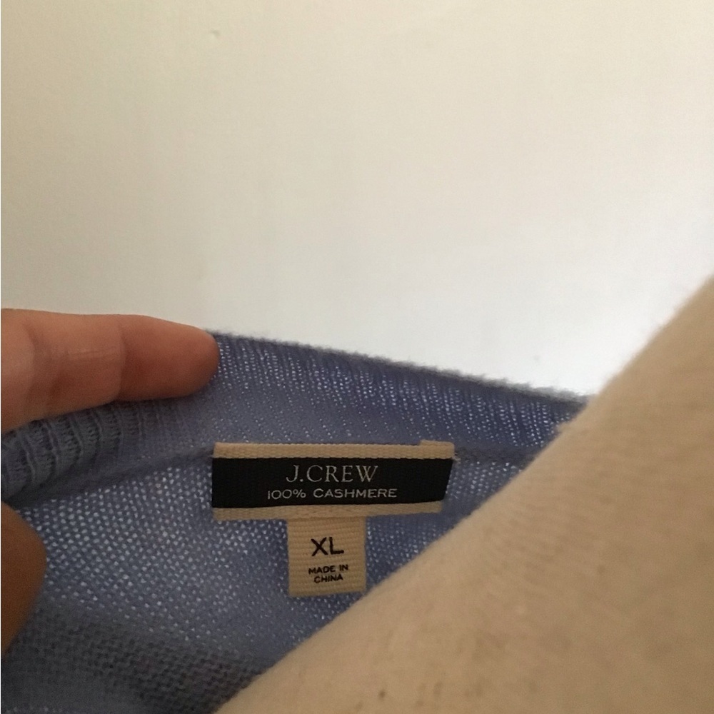 J.Crew Cashmere classic-fit crewneck sweater - Picture 4 of 4